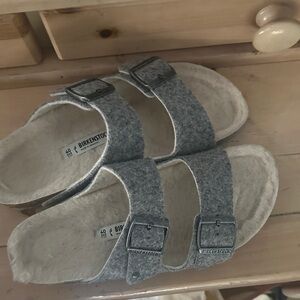 Birkenstock Kids Gray Felt Sandals